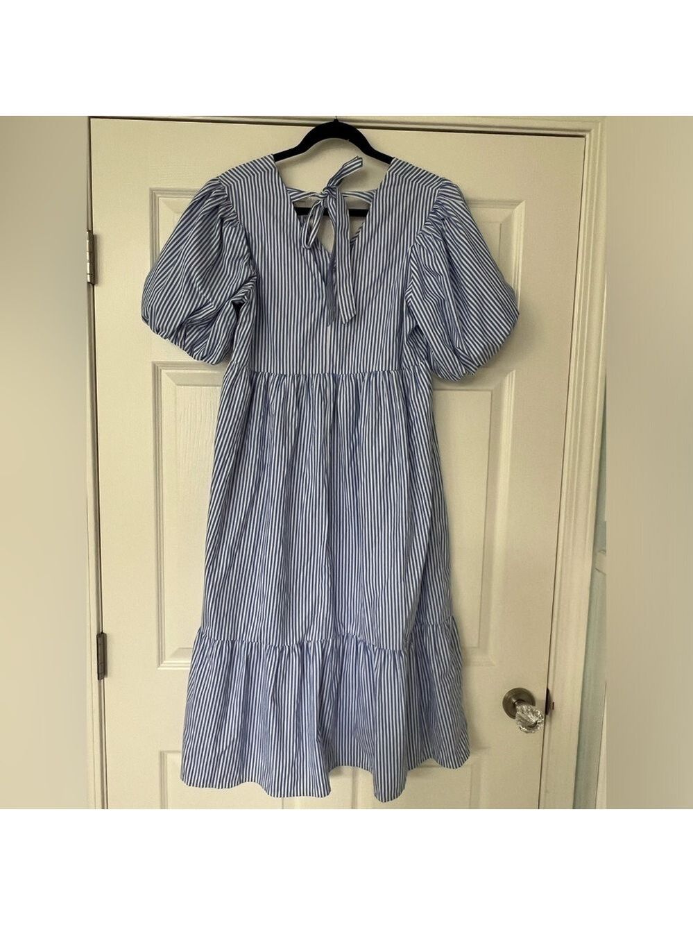 Influence Tie Neck Puff Sleeve Midi Dress. Size 12 - Picture 6 of 8
